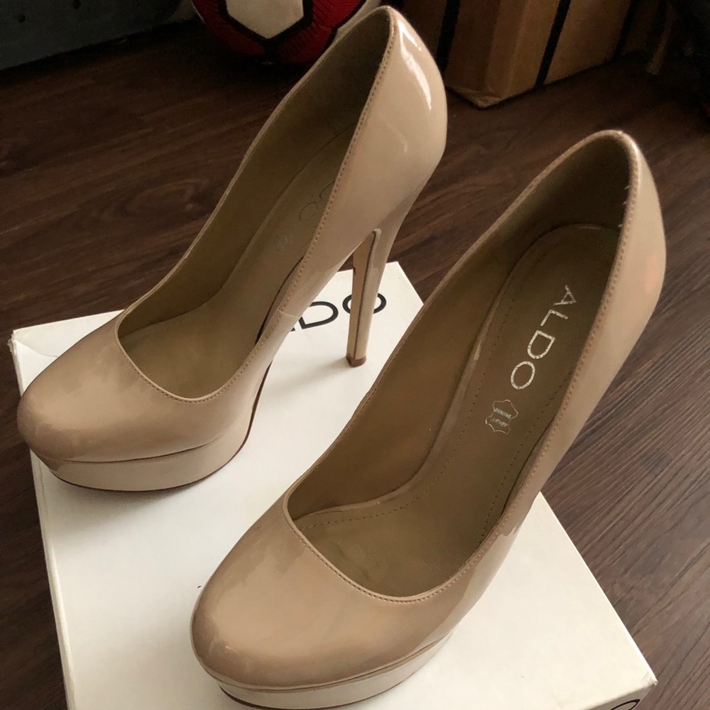 Nude heels